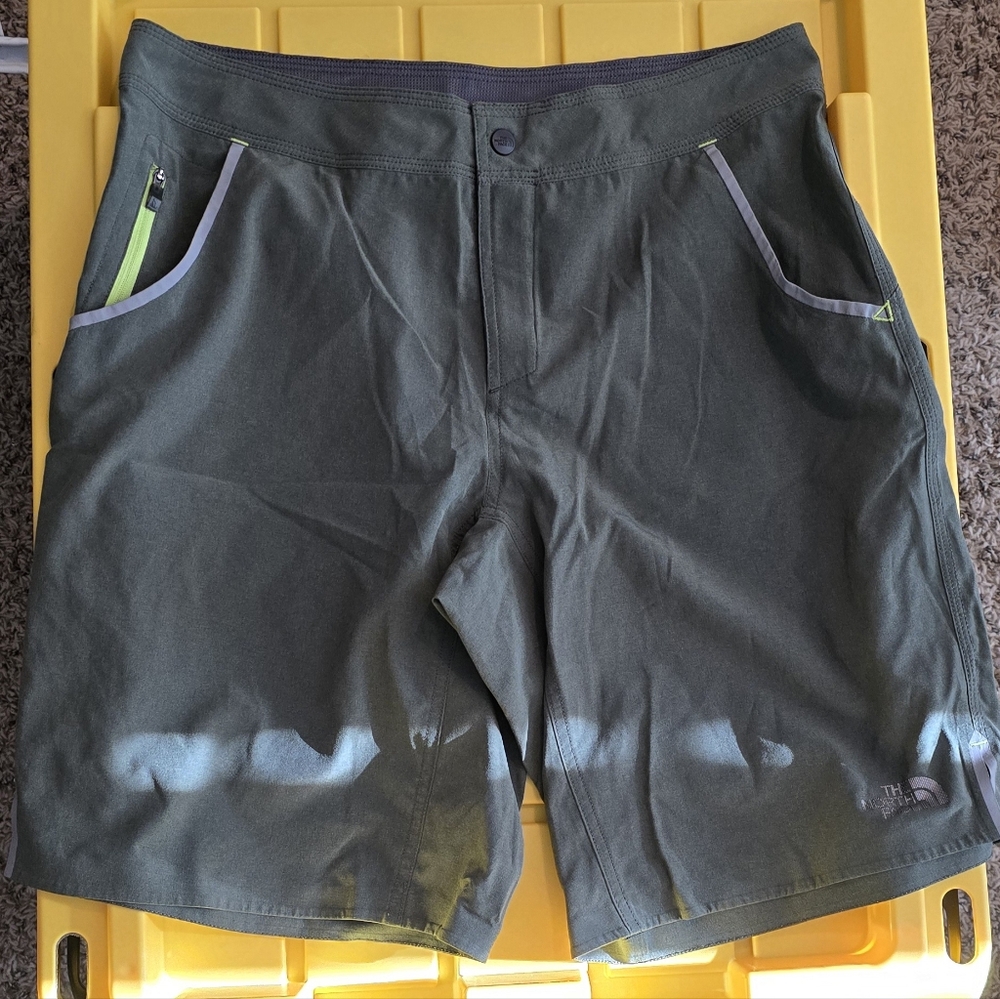 NWOT The North Face Men's Kilowatt Shorts